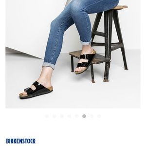 Birkenstock Arizona Birko-Flor patent sandals